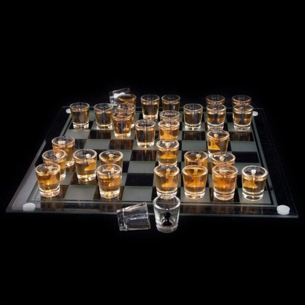 Stiklinis vakarėlių žaidimas "Šaškės - šachmatai" цена и информация | Vakarėliams ir šventėms | pigu.lt