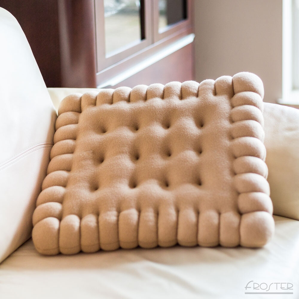 Didelė pagalvė Sausainis kaina ir informacija | Originalios pagalvės, užvalkalai | pigu.lt