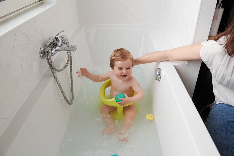 Kėdutė voniai Bebe Confort Swivel Bath Seat, Lime kaina ir informacija | Maudynių priemonės | pigu.lt