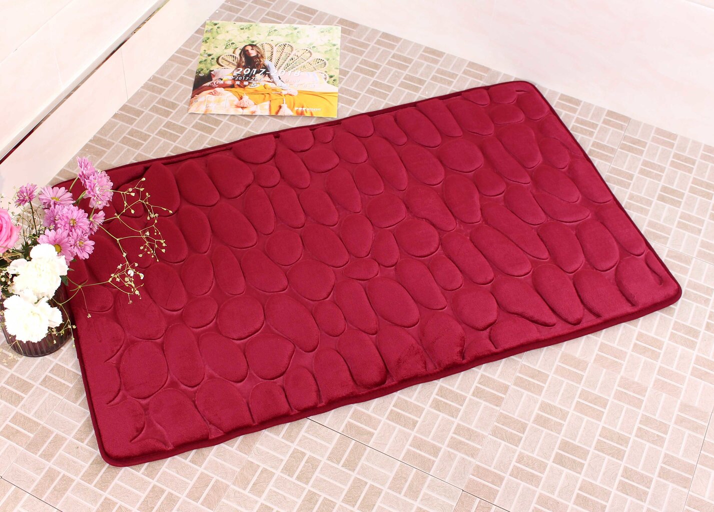 Memory foam kilimėlis Benedomo Burgundy, 50x80 cm kaina ir informacija | Vonios kambario aksesuarai | pigu.lt