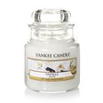 Aromatinė žvakė Yankee Candle Vanilla, 105 g