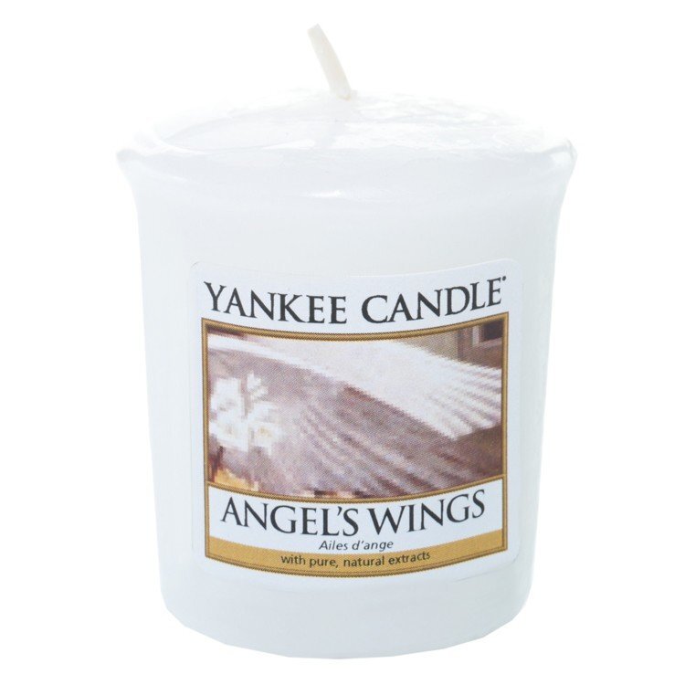 Aromatinė žvakutė Yankee Candle Angel Wings 49 g цена и информация | Žvakės, Žvakidės | pigu.lt