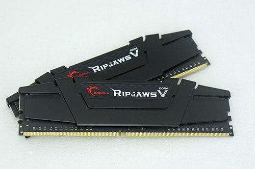 G.Skill Ripjaws V DDR4, 2x8GB, 3600MHz, CL16 (F4-3600C16D-16GVK) kaina ir informacija | Operatyvioji atmintis (RAM) | pigu.lt