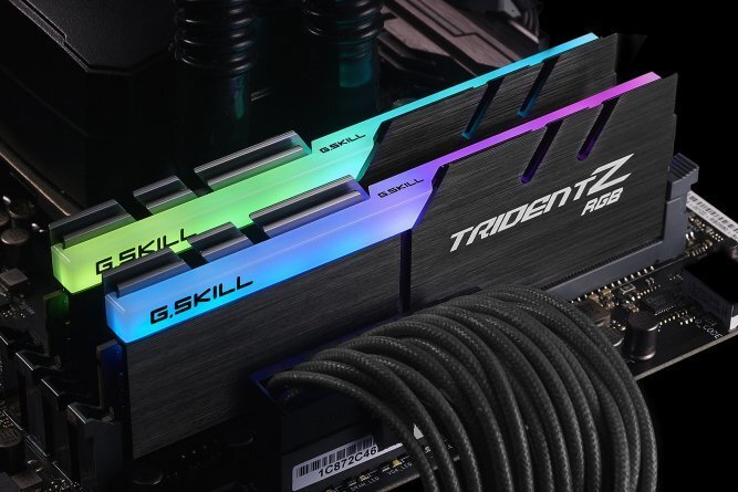 G.Skill Trident Z RGB DDR4, 2x8GB, 3200MHz, CL16 (F4-3200C16D-16GTZR) kaina ir informacija | Operatyvioji atmintis (RAM) | pigu.lt