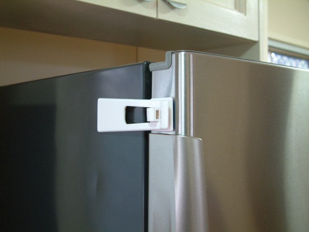 Šaldytuvo skląstis Dreambaby® kaina ir informacija | Saugos varteliai, apsaugos | pigu.lt