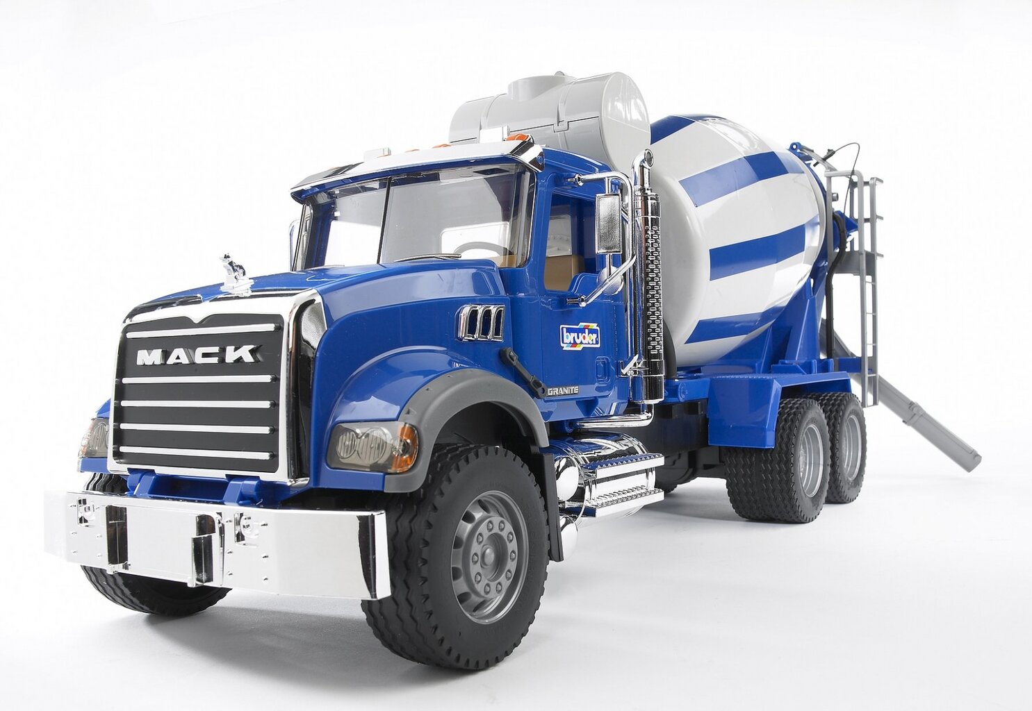Sunkvežimis-cemento maišytuvas Mack Granite 1:16 Bruder, 02814 kaina ir informacija | Žaislai berniukams | pigu.lt