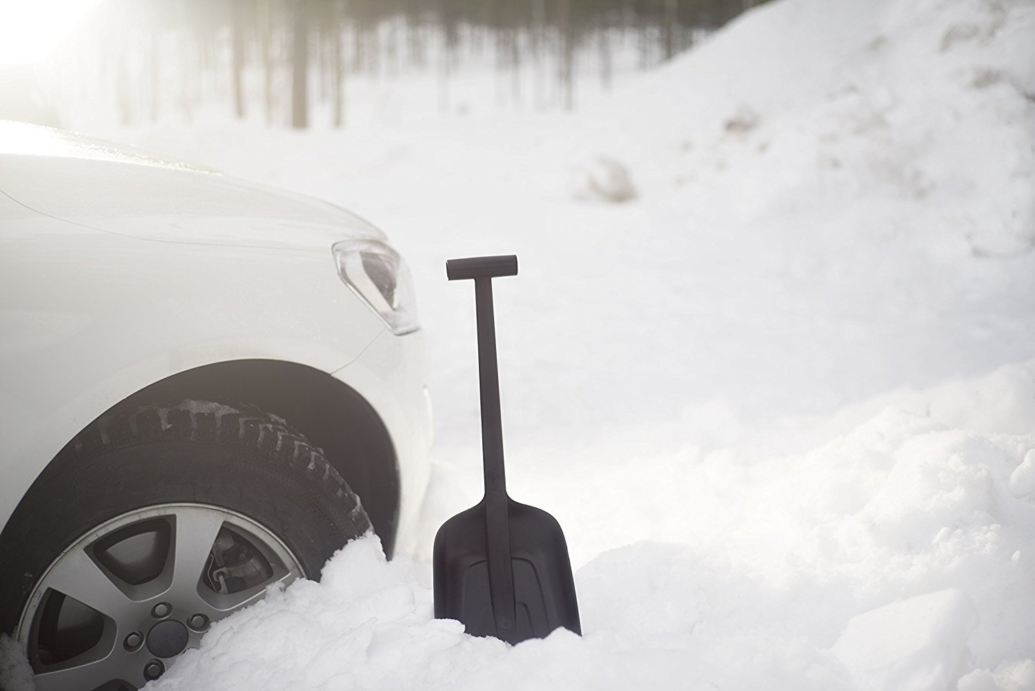 Automobilinis sniego kastuvas Fiskars Solid™ 1019353 цена и информация | Sniego kastuvai, stūmikliai | pigu.lt