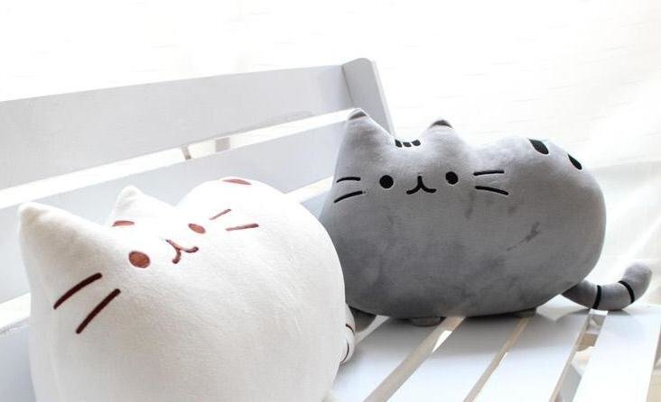 Pliušinis žaislas pagalvė Emoji Pusheen katinas, baltas kaina ir informacija | Minkšti (pliušiniai) žaislai | pigu.lt