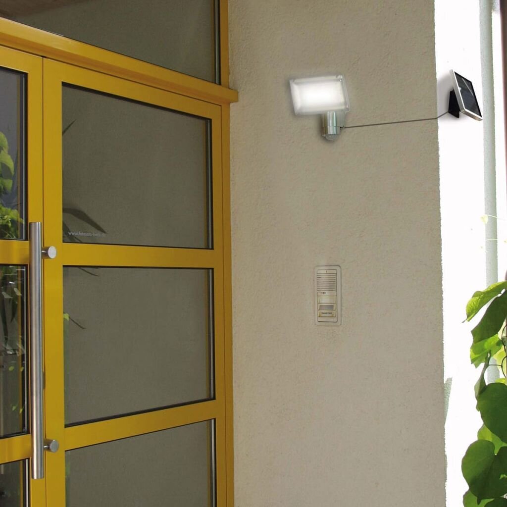 Brennenstuhl LED šviestuvas su saulės baterijomis цена и информация | Lauko šviestuvai | pigu.lt