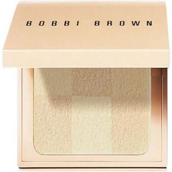 Švytėjimo suteikianti kompaktinė pudra Bobbi Brown Nude Finish 6.6 g, Bare kaina ir informacija | Makiažo pagrindai, pudros | pigu.lt