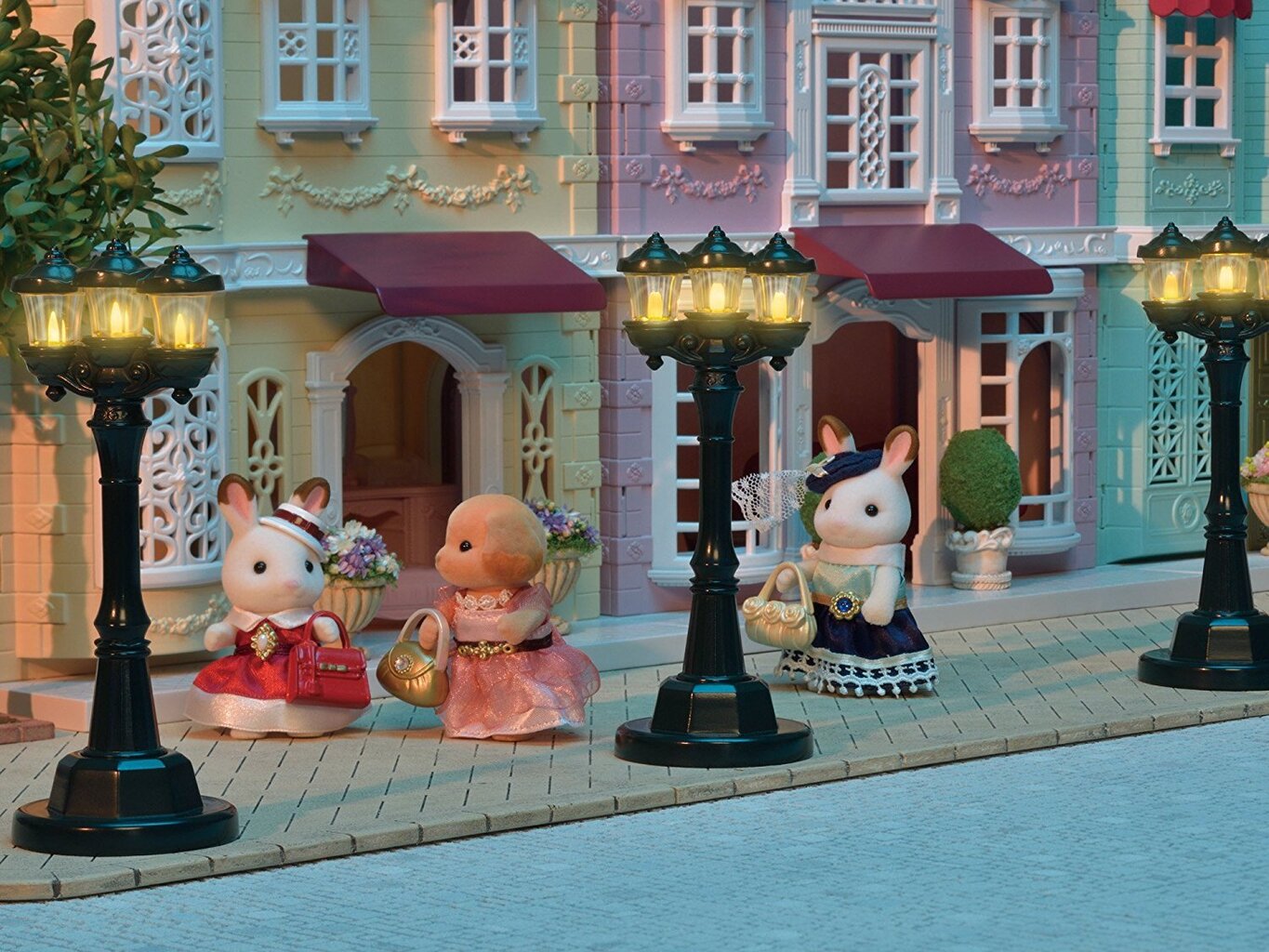 Šviečianti gatvės lempa Sylvanian Families Town kaina ir informacija | Žaislai mergaitėms | pigu.lt
