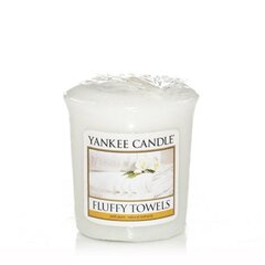 Ароматическая свеча Yankee Candle Fluffy Towels 49 г цена и информация | Подсвечники, свечи | pigu.lt