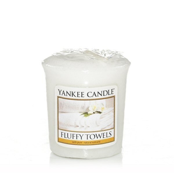 Kvapioji žvakė Yankee Candle Fluffy Towels 49 g kaina ir informacija | Žvakės, Žvakidės | pigu.lt