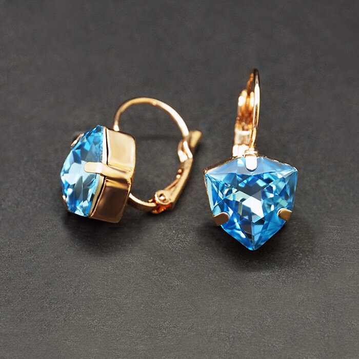 Auskarai moterims DiamondSky „Bermuda Triangle (Aquamarine Blue)“ su Swarovski kristalais цена и информация | Auskarai | pigu.lt