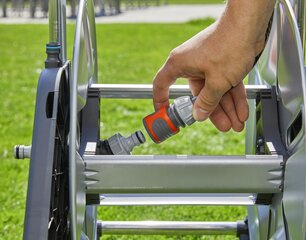 Metalinis laistymo žarnos vežimėlis su žarna ir priedais Gardena AquaRoll M kaina ir informacija | Laistymo įranga, purkštuvai | pigu.lt