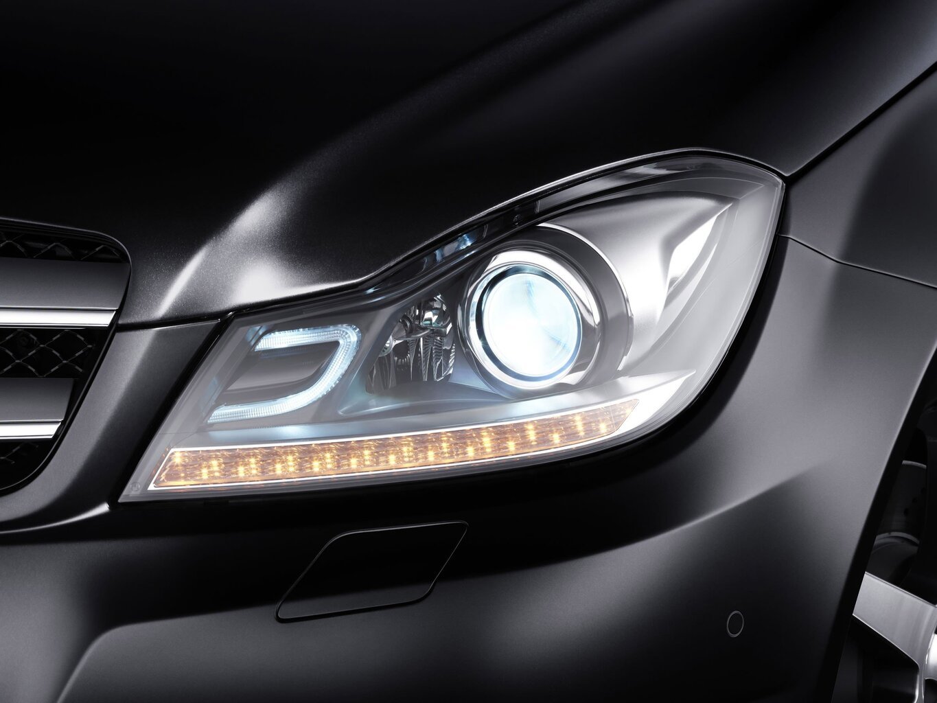 Osram Night Breaker Laser D1S Next Generation +200% kaina ir informacija | Automobilių lemputės | pigu.lt