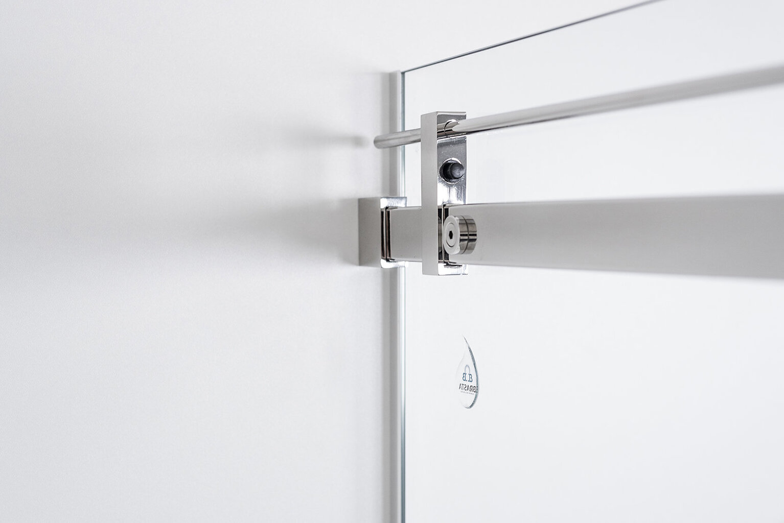 Berėmė slankioji dušo kabina Brasta Glass Vesta kaina ir informacija | Dušo kabinos | pigu.lt