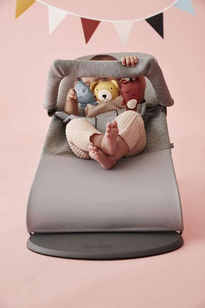 Babybjörn gultukas Bliss Light Grey, 3D Jersey + žaisliukų lankas kaina ir informacija | Gultukai ir sūpynės | pigu.lt