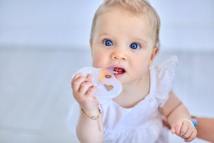 Kūdikių dantų šepetėlis Marcus & Marcus Lola kaina ir informacija | Kramtukai | pigu.lt