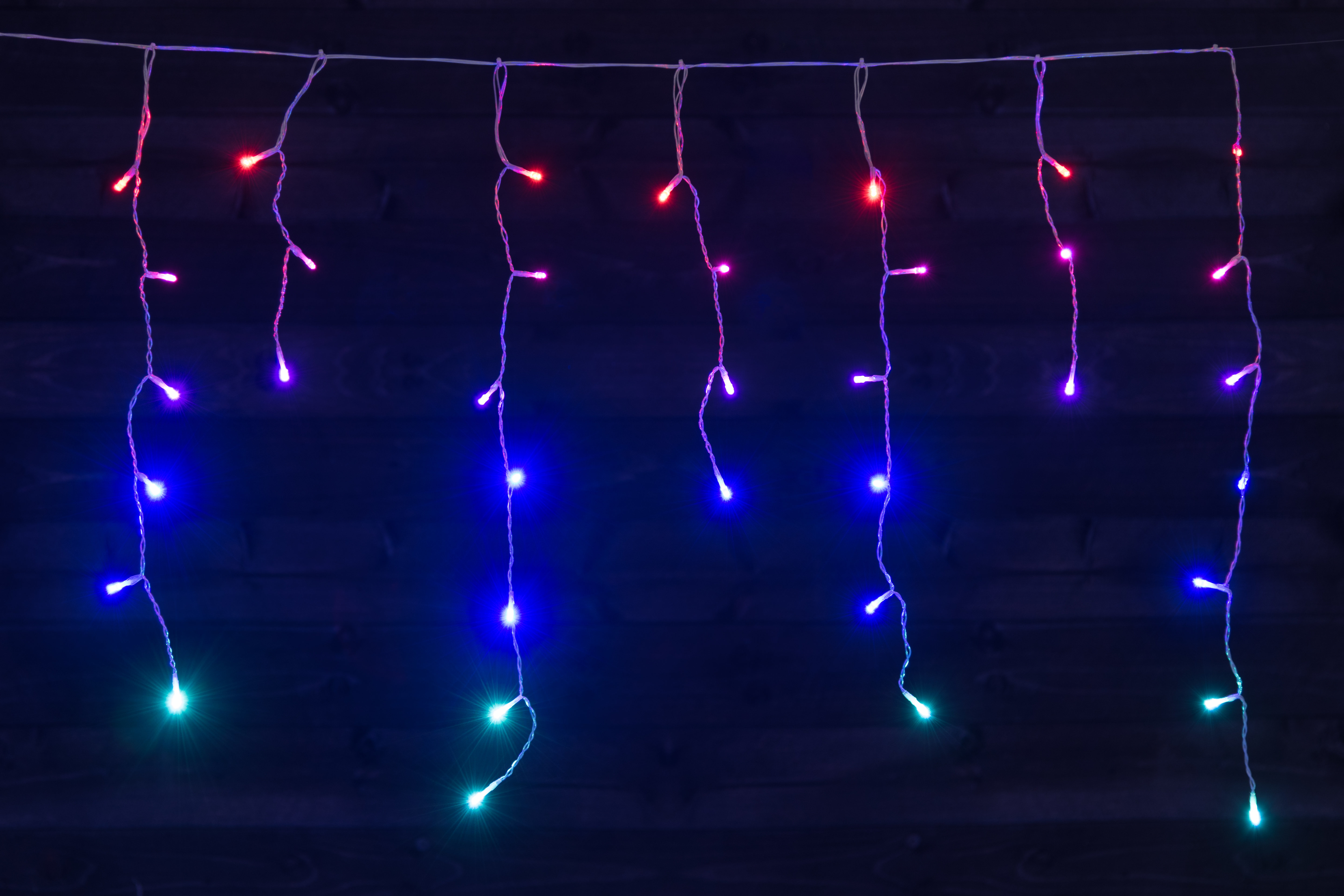 Finnlumor kalėdinė girlianda - varvekliai, 36 LED, įvairių spalvų