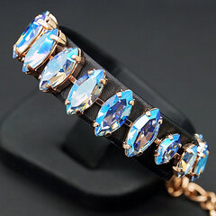 Apyrankė moterims DiamondSky „Ornella (Light Sapphire Shimmer)“ su Swarovski kristalais kaina ir informacija | Apyrankės moterims | pigu.lt