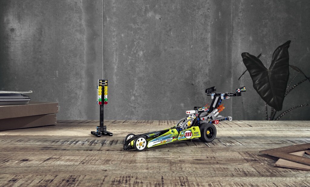 42103 LEGO® Technic Traukos lenktynių automobilis kaina ir informacija | Konstruktoriai ir kaladėlės | pigu.lt