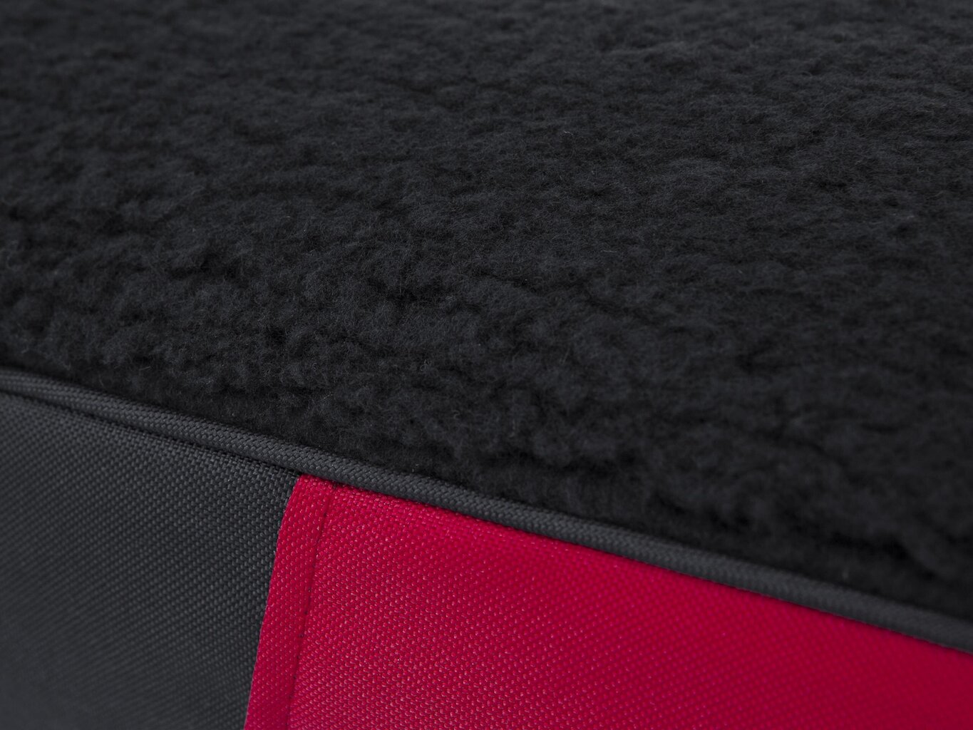 Hobbydog guolis Victoria Exclusive L, raudonas/juodas, 80x55 cm цена и информация | Guoliai, pagalvėlės | pigu.lt