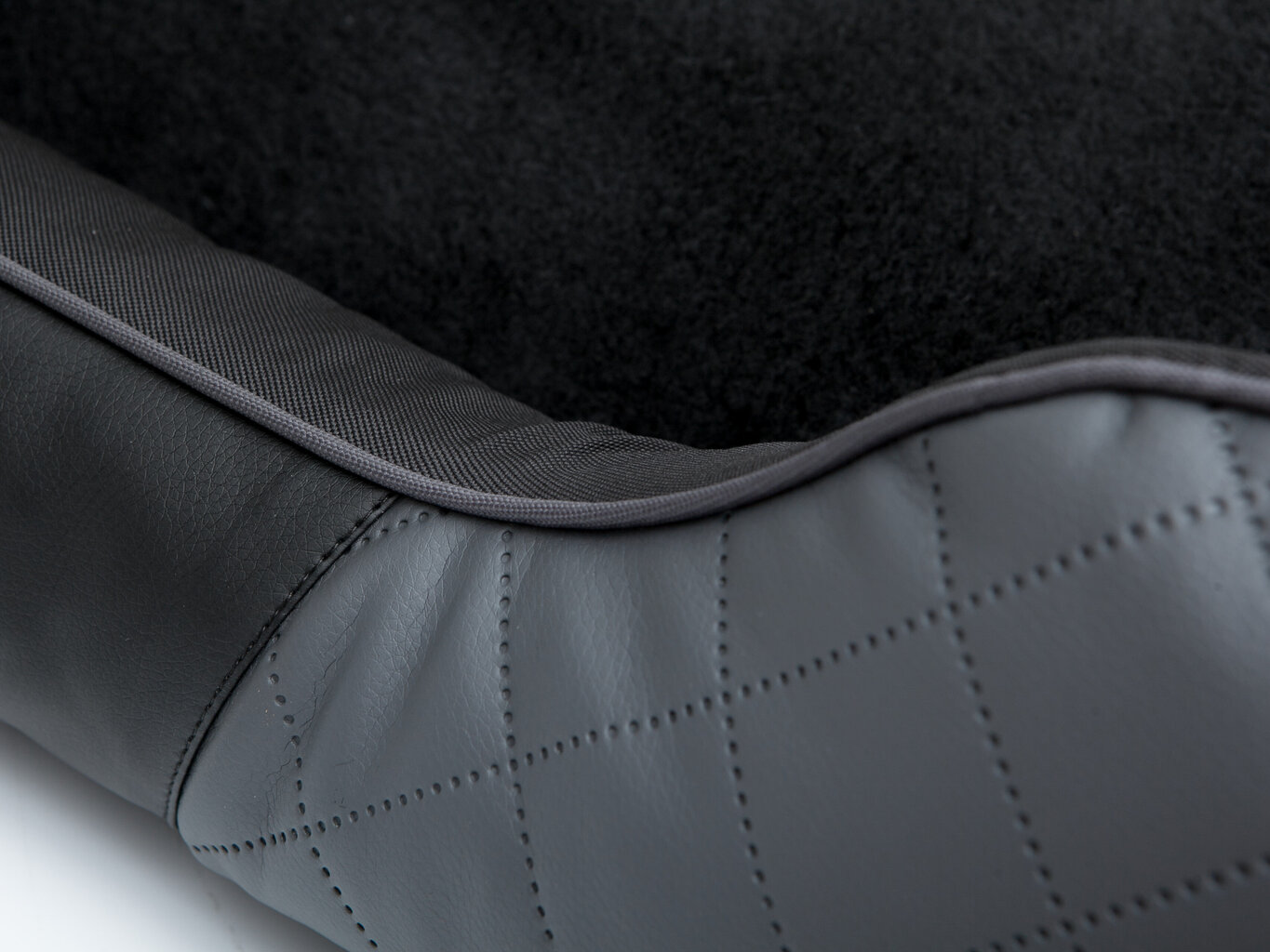 Guolis Cesar Exclusive R4, 114x84 cm, juodas/pilkas kaina ir informacija | Guoliai, pagalvėlės | pigu.lt