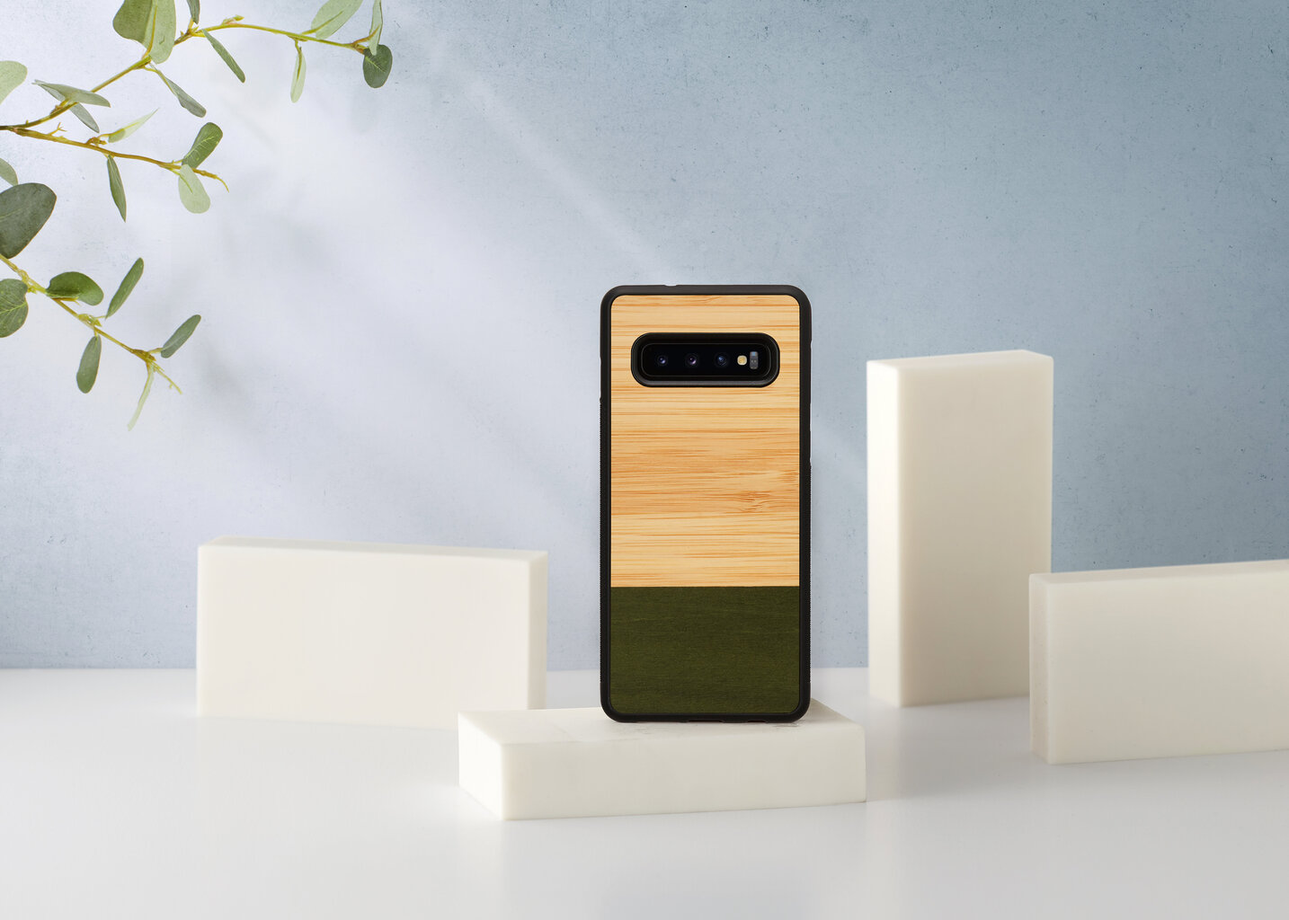 Man&Wood Nugarėlė skirta Samsunge Galaxy S10, Bamboo forest, Juoda kaina ir informacija | Telefono dėklai | pigu.lt