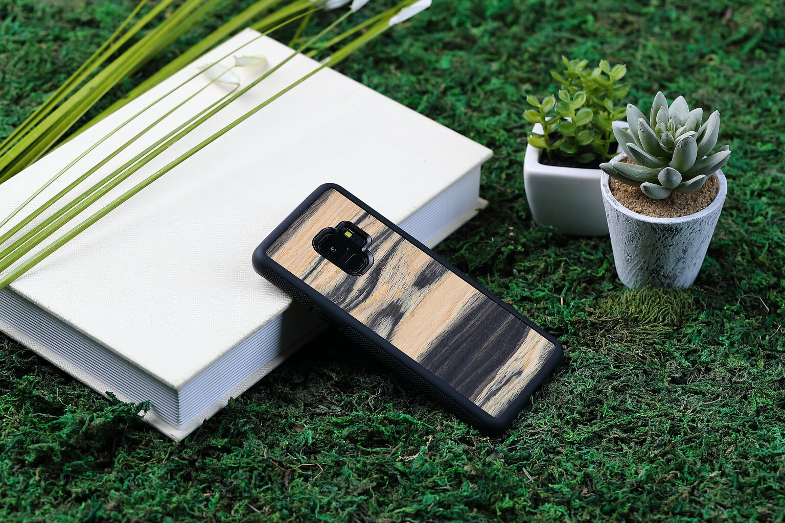 Man&Wood Nugarėlė skirta Samsung Galaxy S9, White ebony, ruda kaina ir informacija | Telefono dėklai | pigu.lt