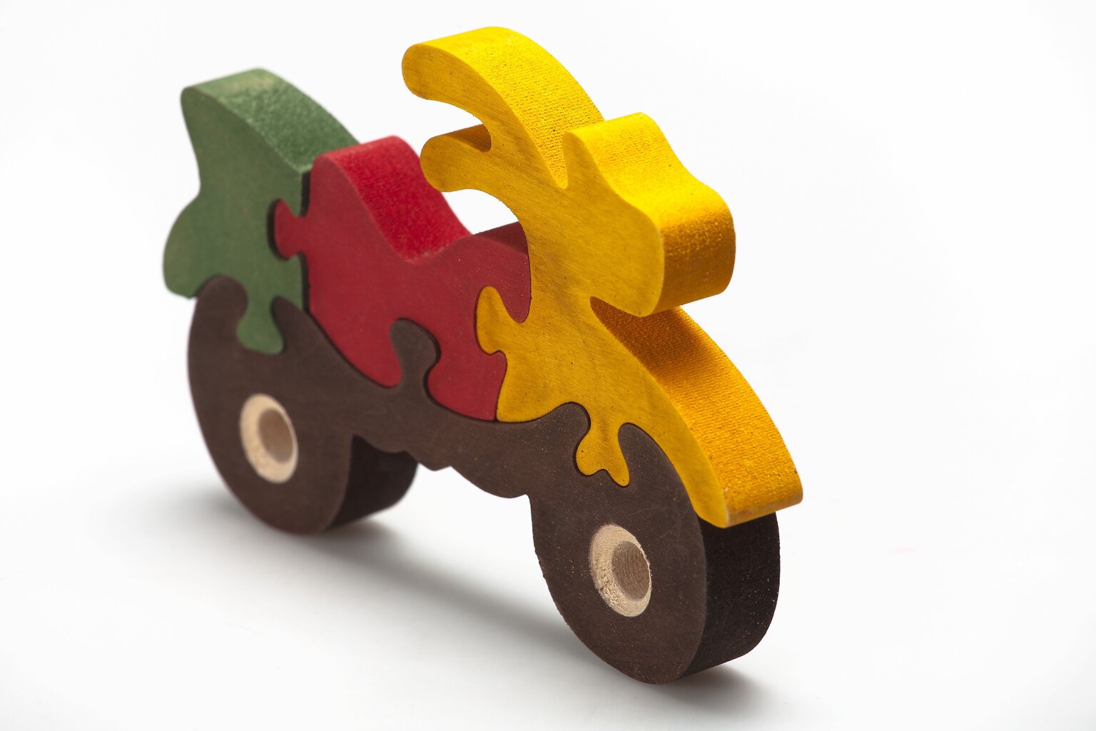 Medinė spalvota dėlionė „Motociklas“ kaina ir informacija | Žaislai kūdikiams | pigu.lt