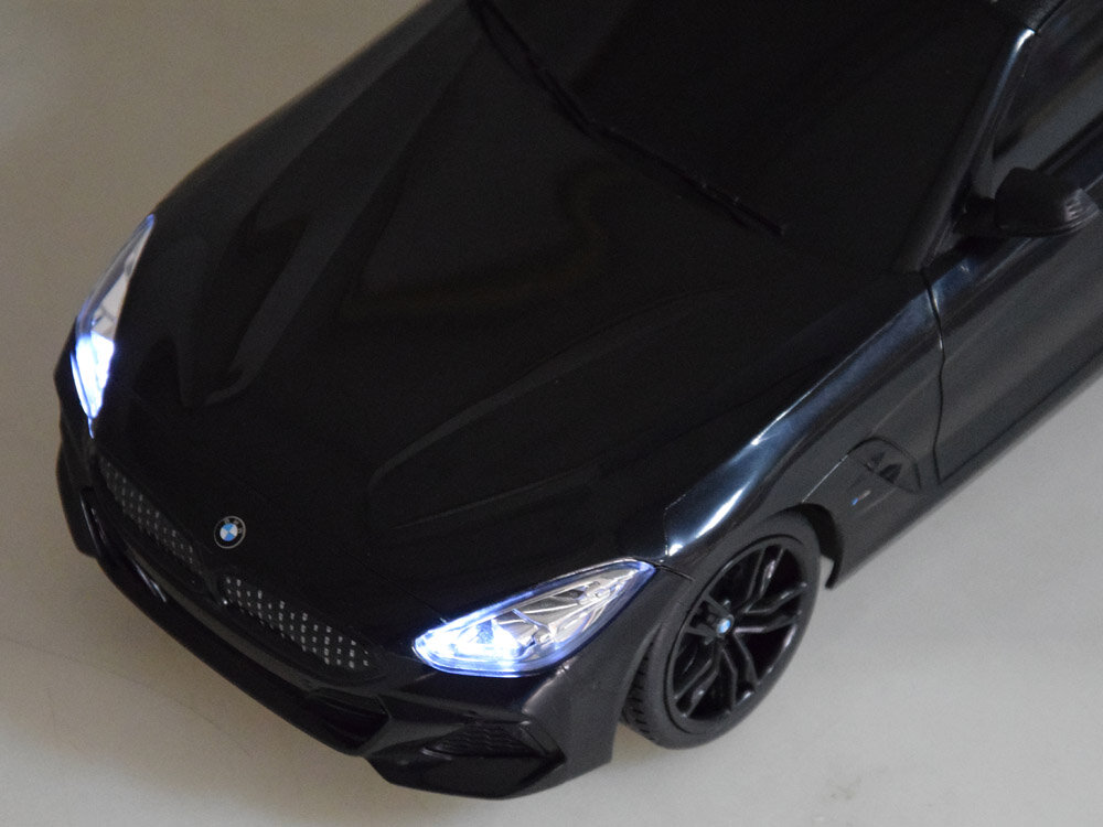 Radijo bangomis valdomas automodelis Rastar 1:18 BMW Z4 New Version, 95900 kaina ir informacija | Žaislai berniukams | pigu.lt