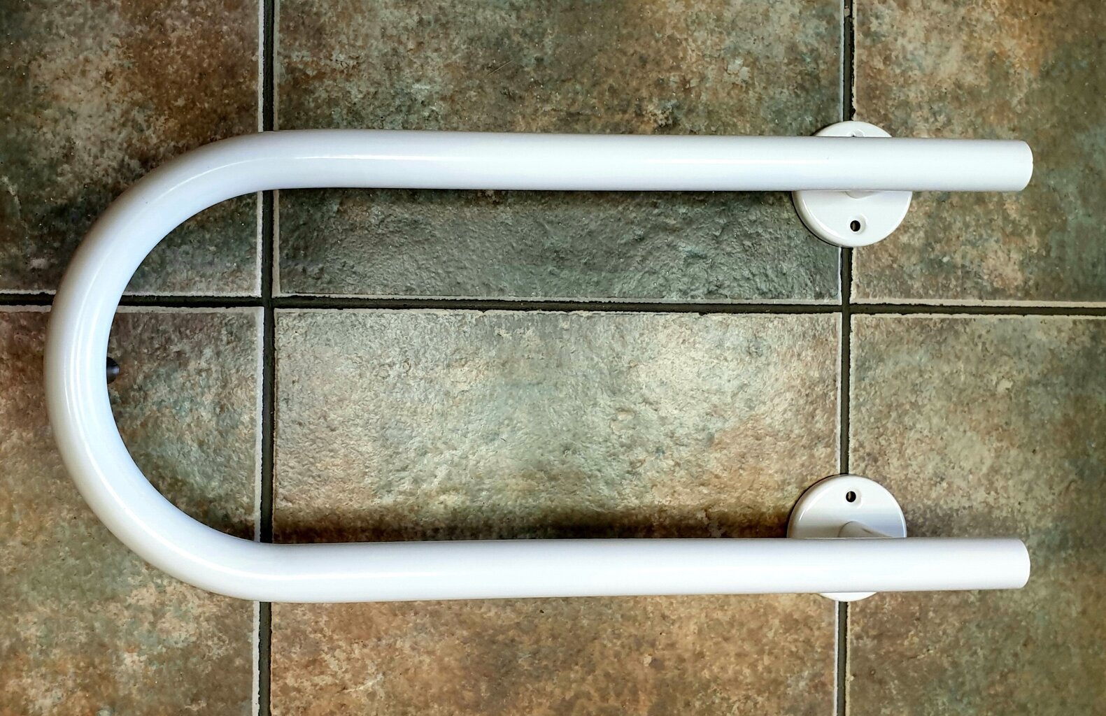 Nerūdijančio plieno baltas gyvatukas EN 200SD цена и информация | Gyvatukai, vonios radiatoriai | pigu.lt