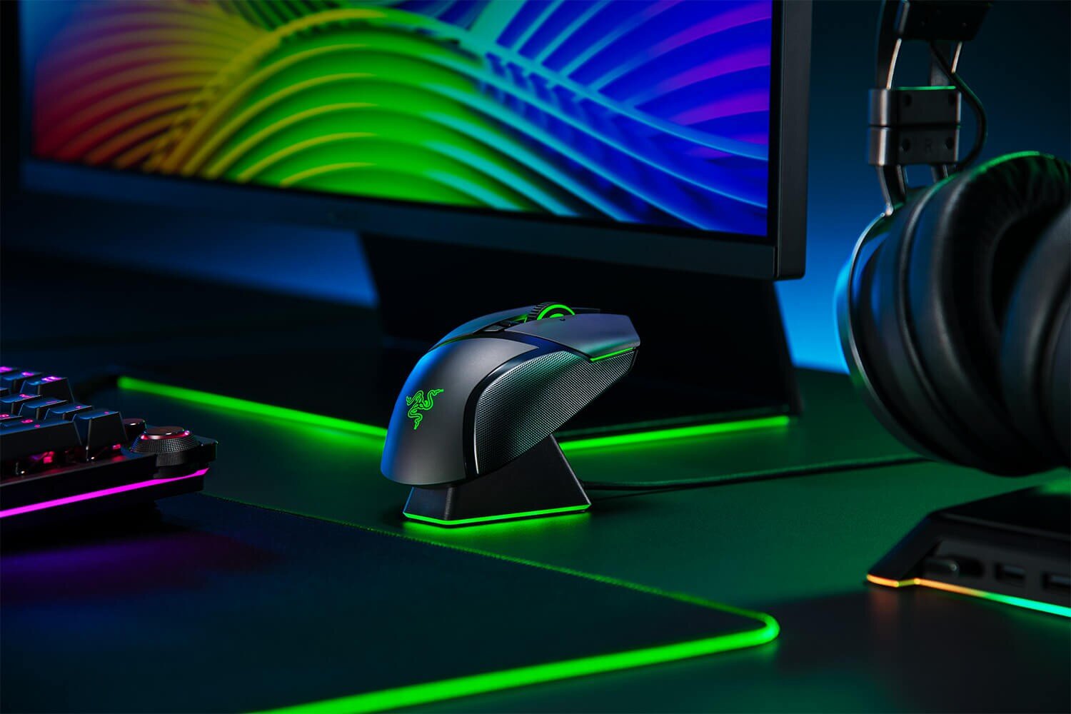 Razer Basilisk Ultimate, juoda kaina ir informacija | Pelės | pigu.lt