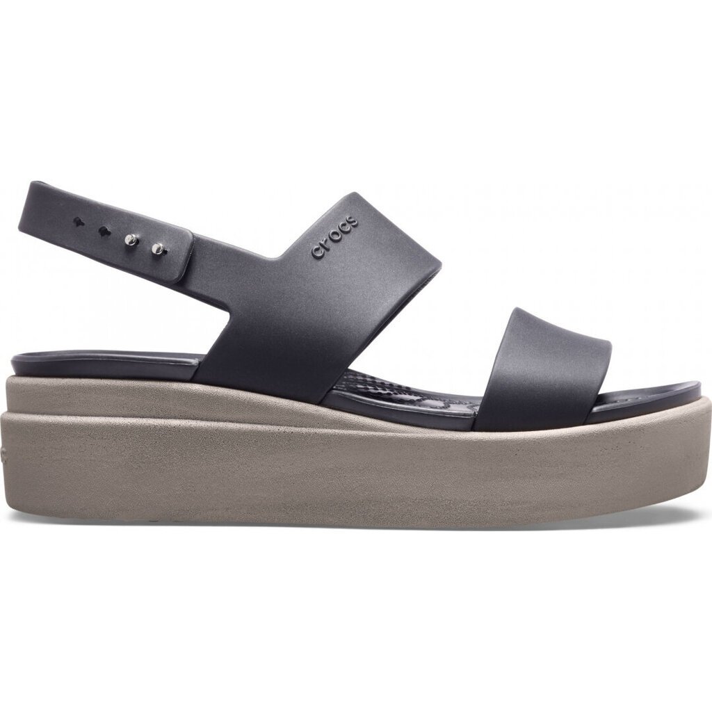 Crocs™ moteriškos basutės Brooklyn Low Wedge, juodos kaina ir informacija | Šlepetės moterims | pigu.lt