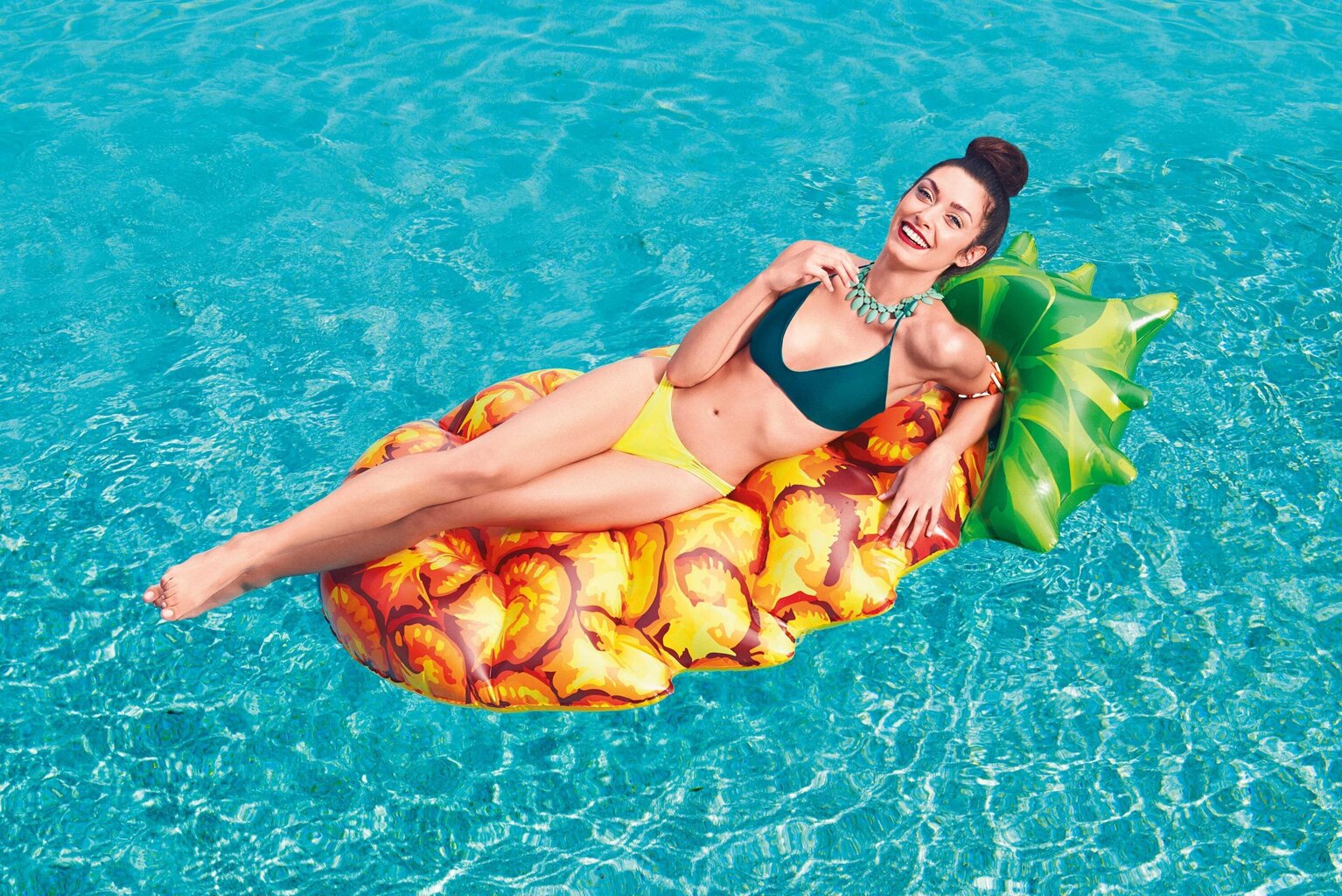 Pripučiamas plaustas Bestway Pineapple, 174x96 cm kaina ir informacija | Pripučiamos ir paplūdimio prekės | pigu.lt