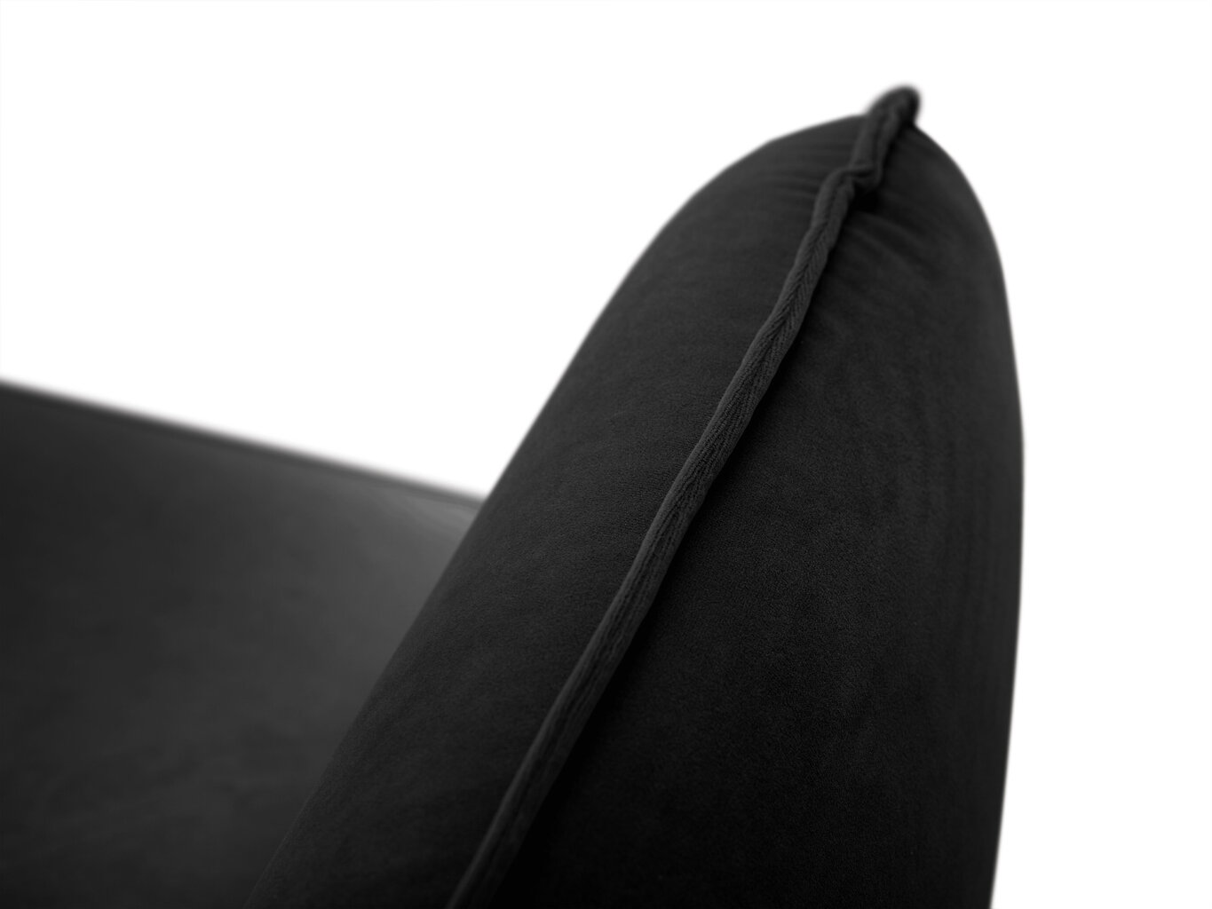 Fotelis Cosmopolitan Design Florence, juodas kaina ir informacija | Svetainės foteliai | pigu.lt
