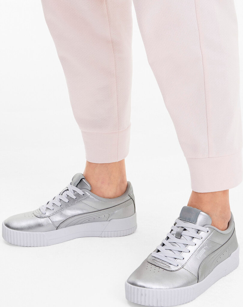 Klasikinė avalynė moterims Puma Carina Metallic Silver kaina ir informacija | Sportiniai bateliai, kedai moterims | pigu.lt