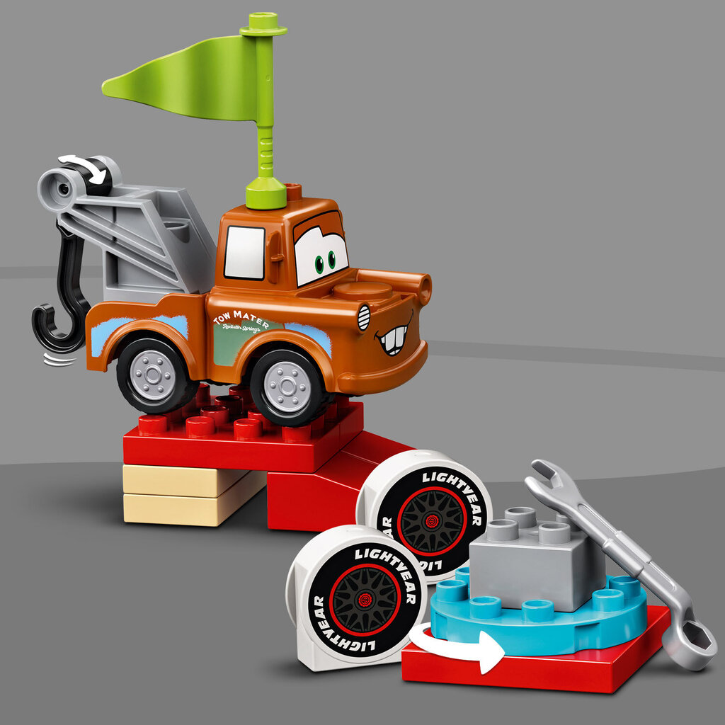 10924 LEGO® DUPLO Žaibo Makvyno lenktynių diena kaina ir informacija | Konstruktoriai ir kaladėlės | pigu.lt