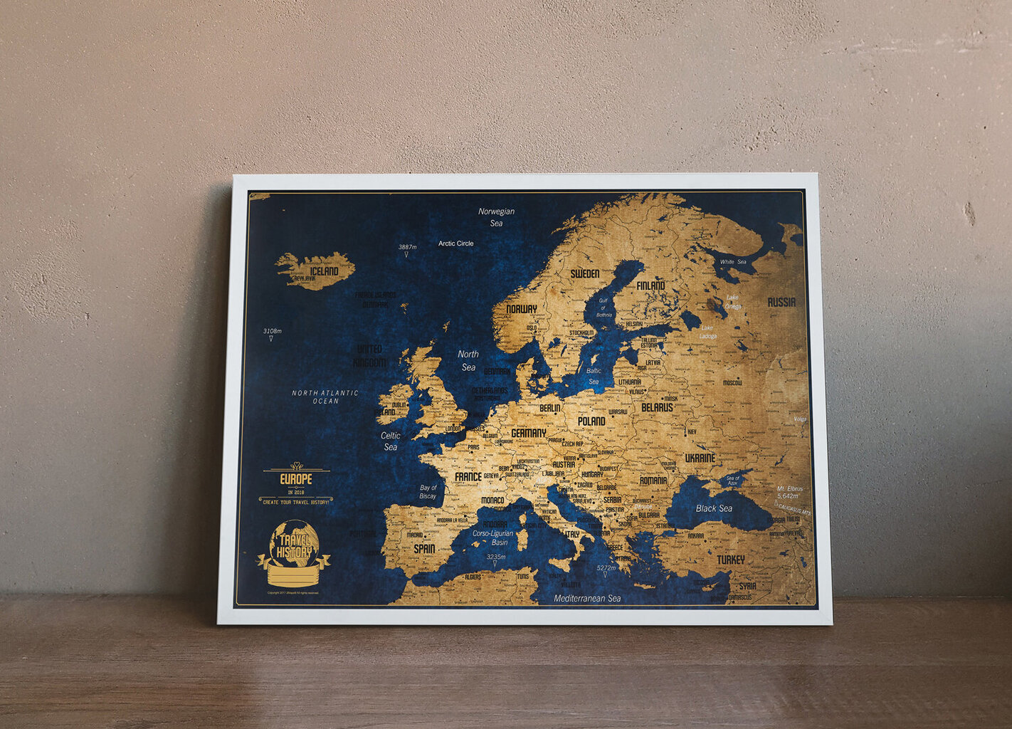 Europos žemėlapis su smeigtukais. DOVANA - 100 spalvotų smeigtukų, Komplekte medinis rėmelis. цена и информация | Žemėlapiai | pigu.lt