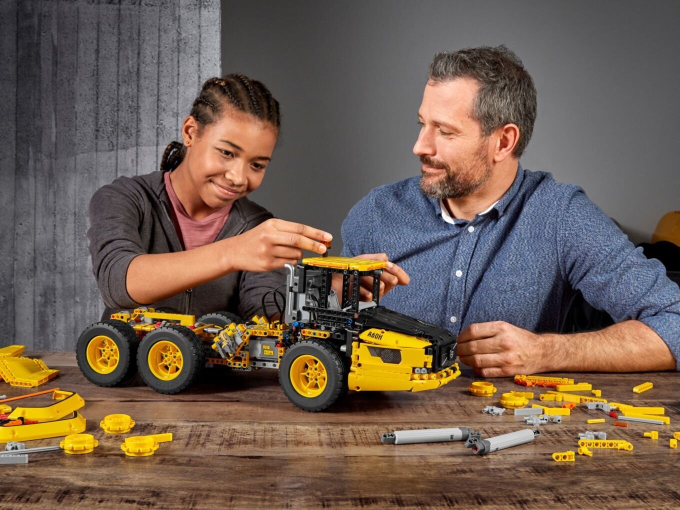 42114 LEGO® Technic 6x6 Volvo savivartis su lankstu цена и информация | Konstruktoriai ir kaladėlės | pigu.lt