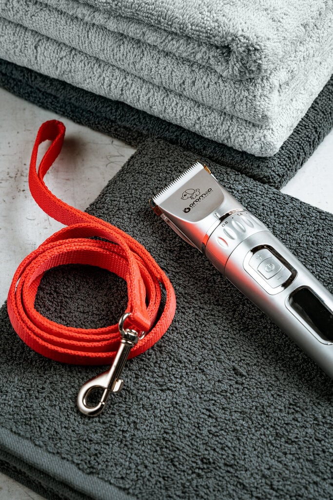 Gyvūnų kirpimo mašinėlė OROMED ORO-PET CLIPPER MAX цена и информация | Priežiūros priemonės gyvūnams | pigu.lt