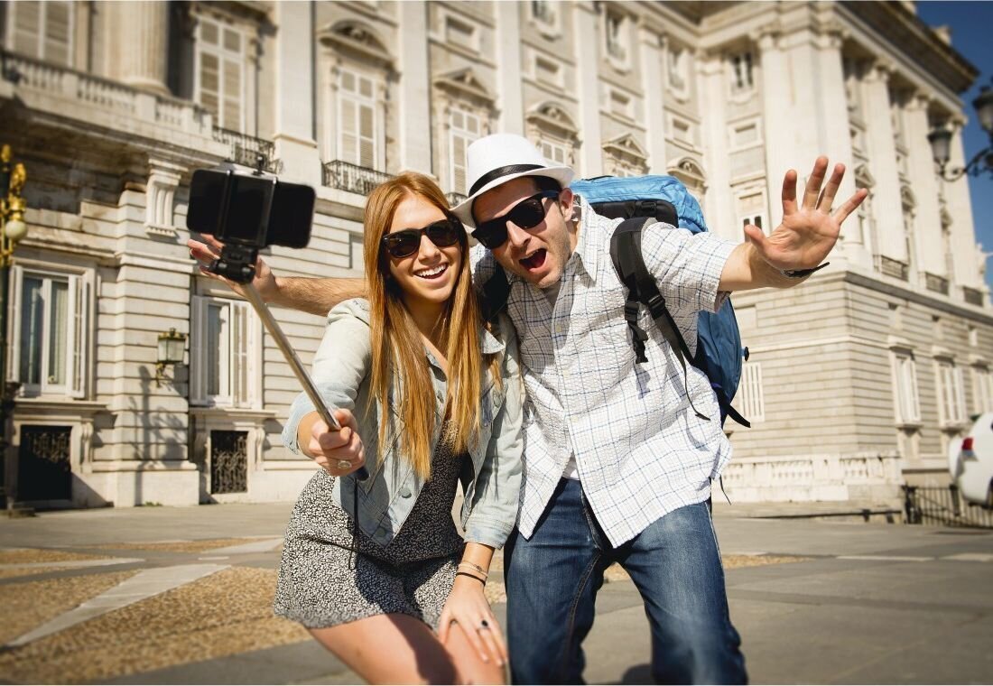 Selfie stick Hama SELFIE MOMENTS, black kaina ir informacija | Asmenukių lazdos (selfie sticks) | pigu.lt