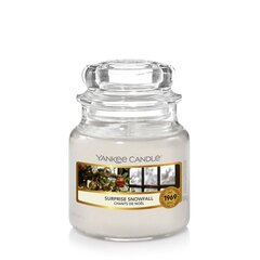 Yankee Candle Original maža žvakė Surprise Snowfall цена и информация | Подсвечники, свечи | pigu.lt