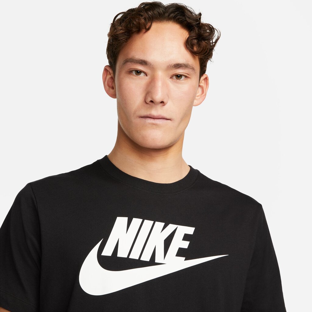 Nike vyriški sportiniai marškinėliai Sportswear M AR5004 010, juodi цена и информация | Vyriški marškinėliai | pigu.lt