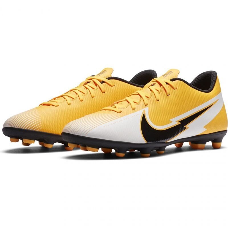 Futbolo bateliai Nike Mercurial Vapor 13 Club FG MG M AT7968 801 kaina ir informacija | Futbolo bateliai | pigu.lt