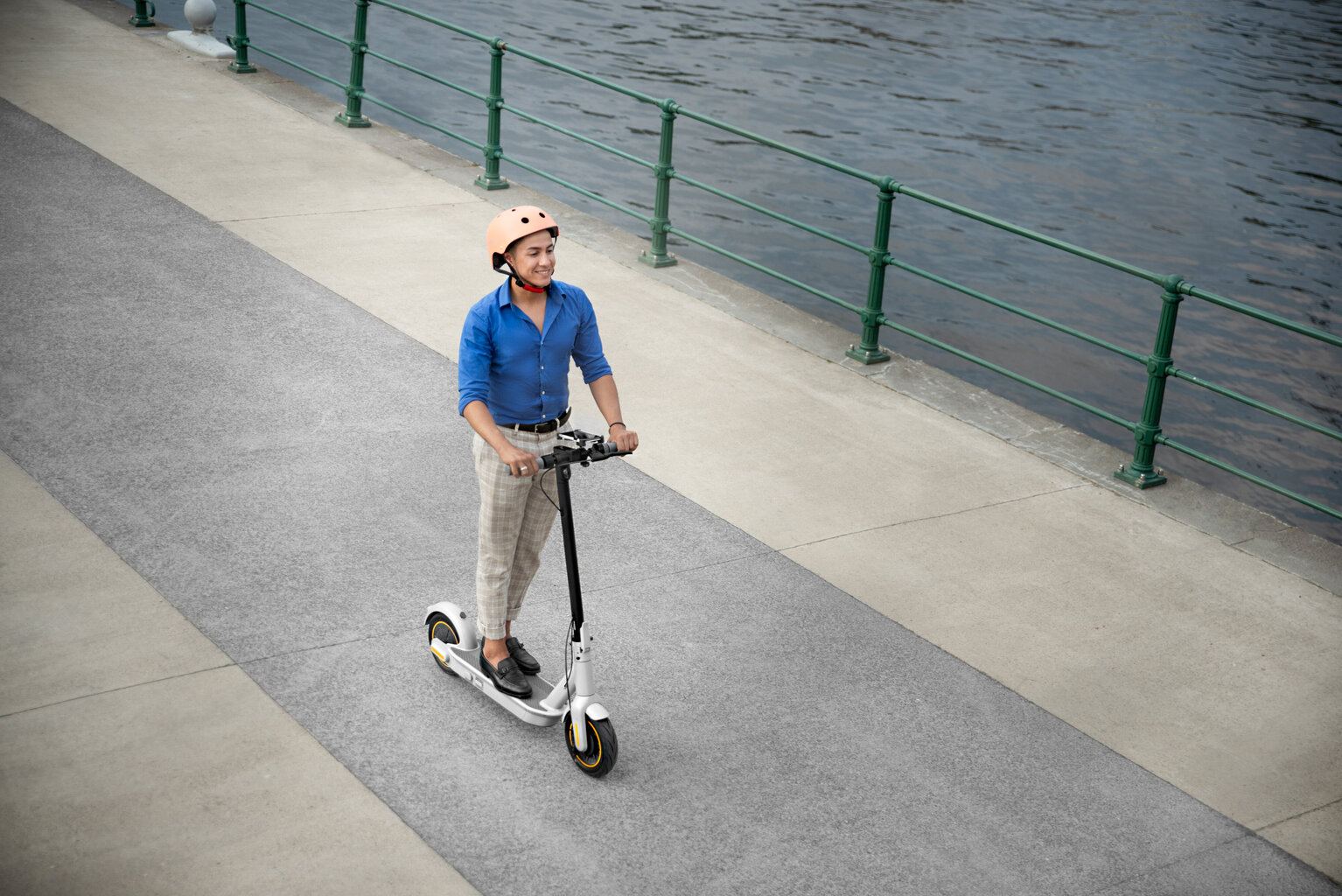 Elektrinis paspirtukas Segway Ninebot KickScooter MAX G30LE, pilkas kaina ir informacija | Elektriniai paspirtukai | pigu.lt