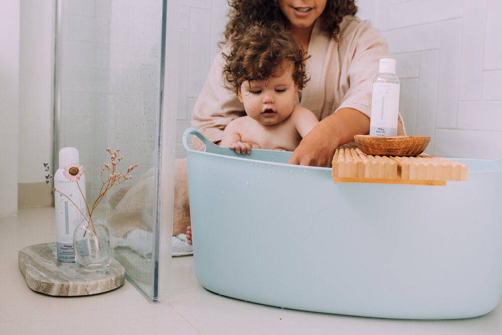 Švelnus aliejinis vonios pienelis, skirtas visų tipų odai Naïf Baby & Kids Care, 100ml kaina ir informacija | Kosmetika vaikams ir mamoms | pigu.lt