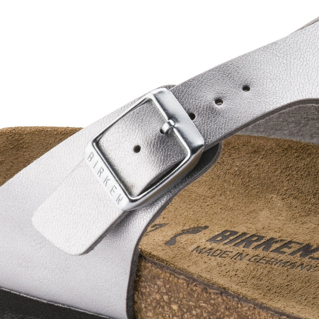 Šlepetės Birkenstock Gizeh BF Silver цена и информация | Šlepetės moterims | pigu.lt