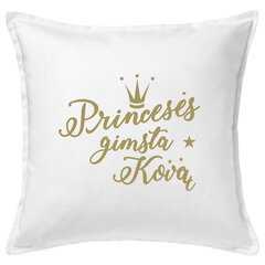 Dekoratyvinė pagalvė „Princesės gimsta kovą“, balta. цена и информация | Декоративные подушки и наволочки | pigu.lt
